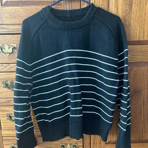 Abercrombie & Fitch Black Striped Sweater